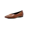 Sapatos Rasos Yingmeier Gigantes de Couro de Vaca Lavado Macio Tamanho Grande Feminino Tamanho Grande Estilo Trançado Retrô Bico Quadrado Oblíquo
