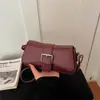 Bolso de axila de moda femenina transfronterizo, diseño de nicho, bolso para el trabajo, nuevo bolso versátil de hombro cruzado para mujer Otoño 2026