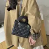 Comercio exterior bolsos de nicho franceses, nuevos bolsos acolchados de moda, bolsos de hombro, bolsos cruzados, bolsos de mujer al por mayor