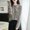 Cárdigan de punto a rayas vintage para mujer, suéter de cuello redondo para otoño e invierno, capa base versátil de manga larga, top de punto fino