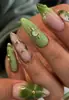 Novas Unhas Postiças de Comércio Exterior 30 Peças Design de Flor em Relevo Estéreo Dia dos Namorados Francesas Amêndoa Usáveis Atacado