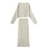 Top de malha atacado da marca Z com mangas morcego ombro a ombro, conjunto elegante feminino com saia justa e fenda lateral