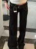 Calça jeans boca de sino de cor escura estilo americano para mulheres, novo modelo primavera e outono 2026, corte solto, não aperta nas pernas, madura e elegante, calça bootcut de cintura baixa