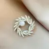 Broche Borboleta de Vidro de Luxo de Alto Padrão Transfronteiriço, Cristal Retro Incrustado com Diamantes, Elegante e Estiloso Broche para Blazer de Terno para Mulheres