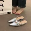 Mules Cerrados de Tacón Grueso Estilo Francés Color Nude Beige para Mujer, Adecuados para Usar Afuera, Primavera/Verano 2026, para Combinar con Vestidos, Zapatos Mule Elegantes