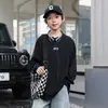 2026 Nuevo Estilo Camiseta de Manga Larga para Niños con Hombro de Patchwork Estructurado Diseño de Panda Otoño Camiseta Interior de Algodón Puro Venta al por Mayor