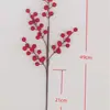 Atacado do fabricante artificial multi-galhos fruta vermelha fruta da sorte decoração de casa fruta vermelha feriado acessórios de decoração de Ano Novo ornamento de balde da sorte fruta vermelha