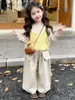 Conjunto Infantil Estilo Coreano Macacão com Suspensório Calça de Manga Longa 2026 Elegante Outono Novo Moda Casual Conjunto de Três Peças