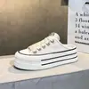 2026 Nuevos Zapatos Casuales para Mujer de Moda de Verano Estilo Francés Chic con Suela Gruesa, Súper Calientes, con Pedrería, Versátiles, Cerrados, Slip-On