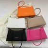Bolso de Hombro Color Caramelo Estilo Francés Distintivo para Mujer Nuevo 2024 Bolso de Hombro Sencillo de Moda Bolso Baguette Portátil Elegante