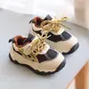 Zapatos deportivos para niños y niñas, modelos de primavera y otoño, malla transpirable tipo papá, zapatos para caminar de bebé, suela suave, zapatos modernos antideslizantes