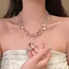 Collar Sexy Dulce y Fresco Estilo Oscuro Asimétrico con Perlas Nicho Gama Alta Doble Capa Colgante de Corazón Cadena para Clavícula