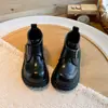 Botas Martin infantis 2026 outono e inverno novo estilo britânico retrô sola macia versátil leve antiderrapante unissex botas curtas