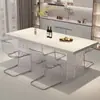 Sala de estar minimalista moderna Apartamento pequeño Mesa y sillas de comedor de pizarra Forma rectangular de onda de agua flotante acrílica