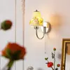 Lámpara de Pared Francesa Dormitorio Mesita de Noche Flor Atmósfera Interruptor de Cordón Pasillo Corredor Retro Pastoral Crema Lámpara de Pared