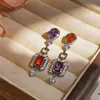 Aretes colgantes cuadrados chapados en oro real de 18k, estilo retro vintage artístico, aretes versátiles y exquisitos de moda para mujer