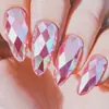 Metal Galvanizado Iridescente Brilhante em Forma de Rombo Multifacetado Estéreo 3D Unhas Postiças 24 Peças Estilo Europeu e Americano Formato Amêndoa