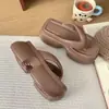 Celebridad de Internet Nuevo Estilo EVA Super Gruesas 9cm Pantuflas Verano para Mujer Uso Exterior Clip-off Tacón Alto para Mujer Chanclas de Suela Gruesa para Playa