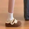 Zapatos de invierno para mujer estilo Birkenstock, cálidos, forrados de felpa, peludos, slip-on, mules antideslizantes de punta cerrada, zapatos versátiles para estar en casa