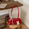 2026 Nova Bolsa Baguete de Bolinhas Coreana de Alto Estilo para Mulheres com Pingente de Coelho Fofo, Bolsa de Ombro em Estilo Menina, Bolsa de Braço