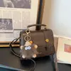 Bolsa Quadrada Pequena Transfronteiriça Estilo Coreano 2026 Nova Moda Bolsa Transversal Versátil Bolsa de Ombro Retrô Tendência para o Dia a Dia Bolsa Cambridge