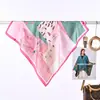 Bufanda Cuadrada de Imitación Seda con Estampado Divertido y Elegante de Gatitos, Bufanda Versátil y de Alta Gama para Cuello, Pañuelo para la Cabeza, Pañuelo de Seda