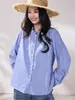 Shengdu26 Otoño Nuevo Estilo Coreano Camisa Rayada con Cuello Alto y Volantes con Diseño Único y Efecto Adelgazante