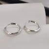 Aretes de Aro de Möbius Nuevos S925 con Hebilla de Trémula Elegantes Aretes para Hombre y Mujer Estilo Simple Aretes de Moda