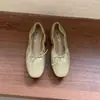 Sapatos femininos estilo francês com fundo plano, laço e estampa de leopardo, 2026 primavera/outono, sapatilhas vermelhas para combinar com saias
