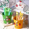 Suporte de caneta de ferro forjado criativo coração de menina balde de caneta de escritório decoração caixa de armazenamento de mesa para estudante simples ins fofo