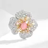 Broche de Lujo de Gama Alta con Concha de Perla Natural y Camelia, Pin de Moda Estilo Chanel, Adorno para Abrigo con Pedrería