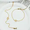 Pulseira Quadrada de Zircônia em Formato de Coração de Aço Inoxidável Europeia e Americana de Luxo Leve para Mulheres, Cor Dourada, Joias de Aço Titânio Não Desbotam Atacado