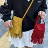 Nueva Bolsa para Teléfono Móvil de Diseño Retro de Nicho, Bolso de Moda de Gama Alta con Borla, Bolso Cruzado Pequeño Retro de Gamuza de Moda para Mujer