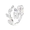 Anillo Floral de Hoja de Vid con Flor y Circonita Rosa de Estilo Artístico para un Abrazador de Punta de Dedo Atmosférico