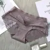 Roupa íntima de Renda de Seda de Gelo Feminina Cintura Média Sem Costura Forro de Algodão Amigável à Pele Tamanho Plus Sexy Respirável Ultrafina Poucas Calcinhas Femininas