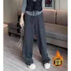 Pantalones gruesos de pierna ancha con forro polar estilo europeo para mujer, nueva colección de invierno 2026, diseñados para figuras tipo pera, corte holgado, efecto adelgazante, pantalones casuales de pierna recta