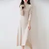 Suéter de Lã Feminino Outono/Inverno 2026 Tricotado Costela Dupla Slim Fit Vestido Versátil Manga Longa para Camada ou Peça Externa