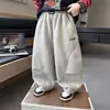 Calça Masculina Primavera e Outono 2026 Nova Estilosa Calça de Moletom Esportiva Infantil Roupa de Outono Crianças Pequenas e Médias Meninos Calça Longa Casual