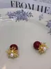 Brincos de Pérola Vermelha Fogos de Artifício Ankora: Luxo Leve, Moda de Alta Qualidade, Versátil, Tarraxas Elegantes, Brincos Doces e Delicados para Mulheres