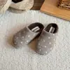 Pantuflas de Algodón para Niños con Soporte en el Talón, Lunares, Calientes, Felpa Plus, Antideslizantes, Suela Suave, Zapatos Peludos para Caminar en Casa para Bebé, Unisex
