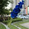 Delphinium Azul Simulado Flor de Boda al por Mayor Delphinium Violeta Impatiens Decoración de Salón de Bodas Flor Artificial
