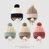 Gorro infantil de bloques de color para otoño e invierno con pompón grande, gorro de lana con cordones para niños y niñas