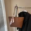 Bolso Tote de Gran Capacidad Estilo Coreano Simple Estilo Occidental Combinable para Mujer 2025 Nuevo Casual para Ir al Trabajo Textura de Alta Gama Bolso de Hombro