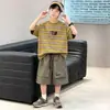 Roupa Infantil Meninos Roupas de Verão Conjunto Leve 2026 Novo Verão Crianças de Meia-idade e Mais Velhas Manga Curta Estilo Verão Meninos Bonitos Modernos