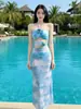 Nuevo Traje de Baño de Una Pieza con Falda Larga para Vacaciones en Isla para Mujer, Cuello Halter, Top tipo tubo, Flores Tridimensionales, Ajuste Sexy Delgado, Cubre Piernas y Adelgazante