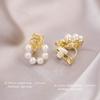 Pendientes de Clip Elegantes y Versátiles para Mujeres Sin Perforaciones, Adecuados para el Viaje Diario, con un Toque de Lujo Ligero de Alta Gama, Diseño Triangular