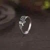 Zhen Rong desea el anillo de rosa de plata tailandesa retro más vendido transfronterizo Europa y Estados Unidos plata 925 chapada joyería de mano para mujer al por mayor