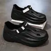 Sapatos perfurados de primavera e verão, design de peça única para casais, calçado casual para atividades ao ar livre, material EVA de cobertura total, solas antiderrapantes acolchoadas, aumento de altura