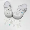 Nuevos dijes para zapatos estilo Bosque de Primavera y Verano con Flores de Cerezo y Melocotonero para Zuecos de Delfín Pequeño, Zapatillas Rosas para Niña Accesorios DIY