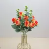Pequeno buquê fresco de simulação 5 garfos eucalipto pequena rosa casamento decoração de casa decoração flor de plástico flor artificial decoração